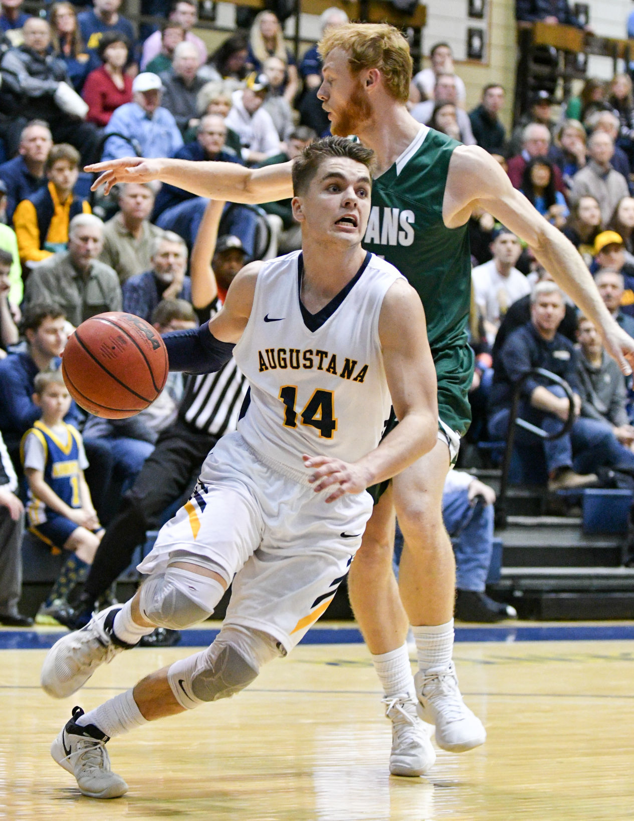 College Mens' Basketball: Illinois Wesleyan at Augustana